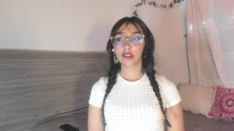 Snapshot of marijaneh chatting on 09-14-25, 12:04 Luna Dulk online show from 09-14-25, 12:04