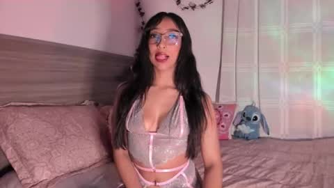 Luna Dulk online show from 12-01-25, 09:14