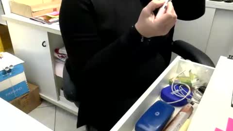 Mary... online show from 02-03-25, 02:02