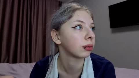 Mariko and Rin online show from 02-23-25, 11:25