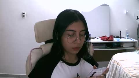 marilove40925 online show from 11-06-25, 03:40