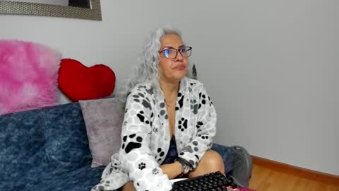 marilyn70 online show from 11-12-25, 09:58