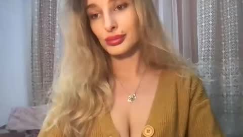 Snapshot of marilyndevilish chatting on 12-26-24, 09:58 MarilynDevilish online show from 12-26-24, 09:58