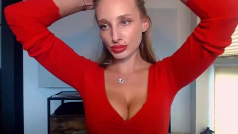 Snapshot of marilyndevilish chatting on 09-18-25, 04:09 MarilynDevilish online show from 09-18-25, 04:09