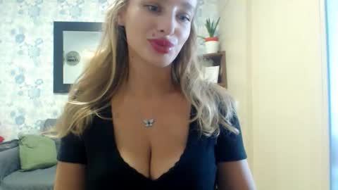 MarilynDevilish online show from 11-17-25, 01:00