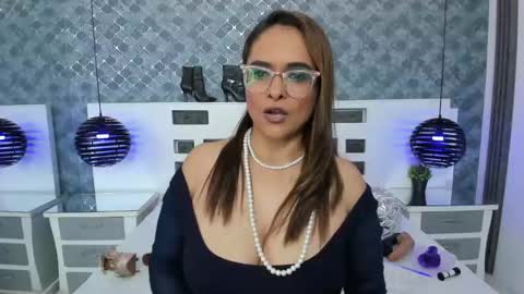 Marilyn Vega online show from 01-31-25, 12:28