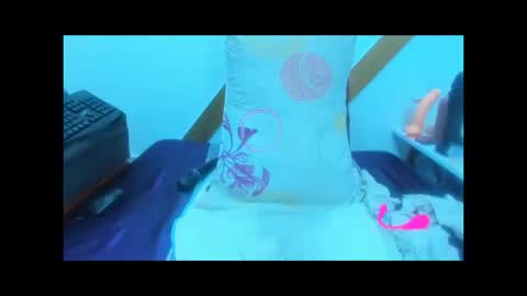 marilynwett online show from 10-18-25, 01:08