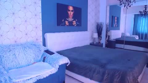 Mary Mais online show from 02-14-25, 02:02