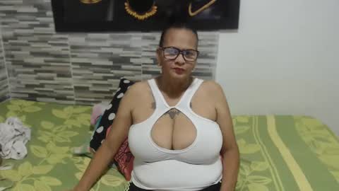 Marina  online show from 01-02-25, 03:26