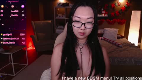 Snapshot of marine_vact chatting on 12-28-24, 11:26 Marine  online show from 12-28-24, 11:26