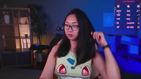 Snapshot of marine_vact chatting on 09-25-25, 02:10 Marine  online show from 09-25-25, 02:10