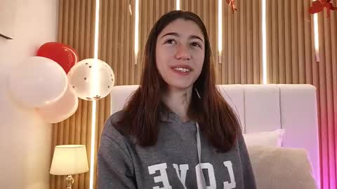 marinette online show from 02-12-26, 01:17