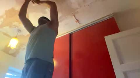 Snapshot of mariov43 chatting on 09-18-25, 11:23 mariov43 online show from 09-18-25, 11:23