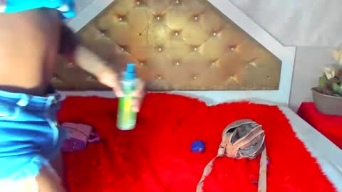 Nathaly online show from 01-28-25, 03:25