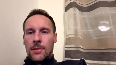 Snapshot of mark__39 chatting on 11-03-25, 05:58 Mark online show from 11-03-25, 05:58