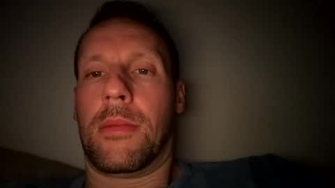 Snapshot of mark__39 chatting on 11-28-25, 10:56 Mark online show from 11-28-25, 10:56