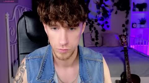 mark_caron online show from 10-10-25, 08:19