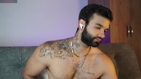 Mark online show from 11-03-25, 11:04