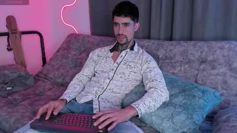 Snapshot of mark_kamper chatting on 09-19-25, 11:38  mark kamper  online show from 09-19-25, 11:38