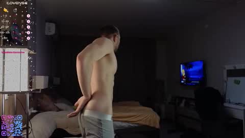 Mark online show from 12-21-25, 09:33