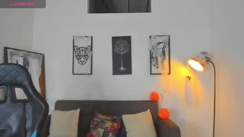 mark_x23 online show from 10-25-25, 01:13