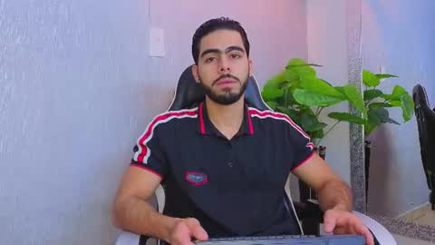 Snapshot of markoss_miles chatting on 08-04-26, 12:52 Markos online show from 08-04-26, 12:52