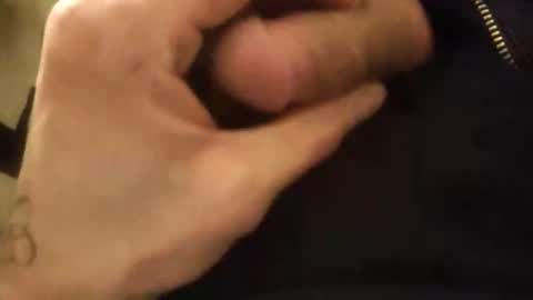 Snapshot of markss93 chatting on 03-04-26, 06:36 markss93 online show from 03-04-26, 06:36