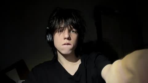 Mark online show from 04-12-26, 09:53