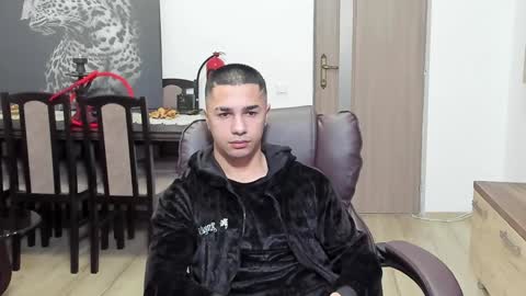 Tison online show from 01-15-25, 01:31