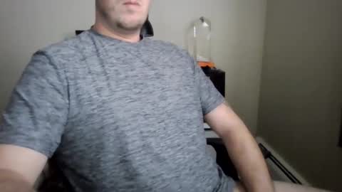 Snapshot of markus27252 chatting on 02-25-25, 02:22 markus27252 online show from 02-25-25, 02:22