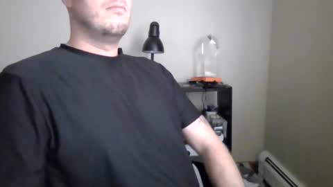 Snapshot of markus27252 chatting on 02-26-25, 04:35 markus27252 online show from 02-26-25, 04:35