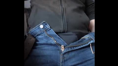 Snapshot of markus81xxx chatting on 02-19-25, 03:49 markus81xxx online show from 02-19-25, 03:49