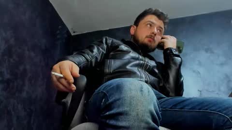 MARK online show from 12-21-25, 07:43