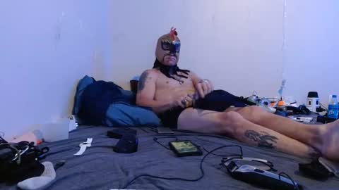 Snapshot of markymark101825061 chatting on 12-15-24, 01:46 markymark101825061 online show from 12-15-24, 01:46