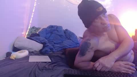 Snapshot of markymark101825061 chatting on 01-21-25, 10:41 markymark101825061 online show from 01-21-25, 10:41