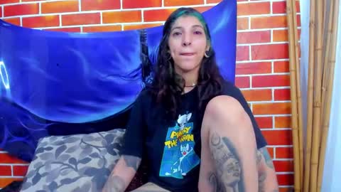 Snapshot of marllena chatting on 01-03-25, 11:46 mar online show from 01-03-25, 11:46