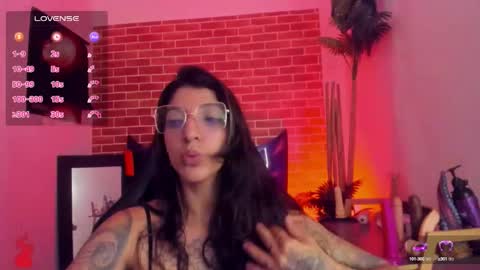Snapshot of marllena chatting on 09-20-25, 12:17 mar online show from 09-20-25, 12:17