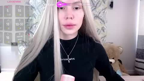 Snapshot of marmalade_fox chatting on 03-03-25, 06:48 Marmalade Fox online show from 03-03-25, 06:48