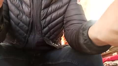 Snapshot of marocreda33 chatting on 01-15-25, 11:43 marocreda33 online show from 01-15-25, 11:43