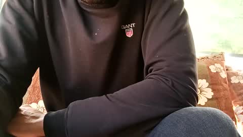 Snapshot of marocreda33 chatting on 02-06-25, 12:16 marocreda33 online show from 02-06-25, 12:16