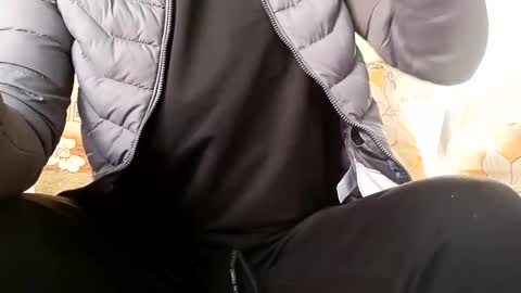 Snapshot of marocreda33 chatting on 12-14-25, 12:21 marocreda33 online show from 12-14-25, 12:21