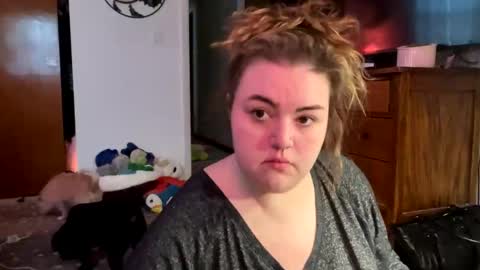 Snapshot of maroon_moon chatting on 02-16-25, 07:49 maroon_moon online show from 02-16-25, 07:49