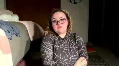 Snapshot of maroon_moon chatting on 02-18-25, 12:37 maroon_moon online show from 02-18-25, 12:37