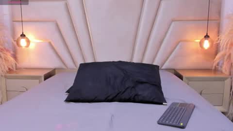 maroxcute online show from 12-16-25, 11:26