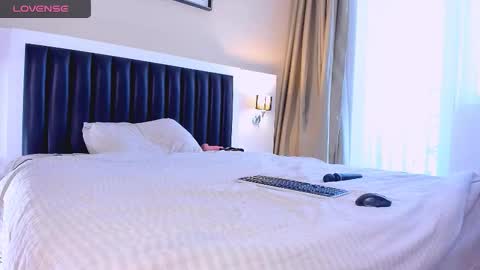 Mari online show from 11-27-25, 07:10