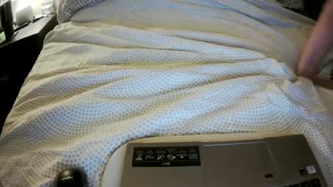 Jess and Nick online show from 10-08-25, 02:42