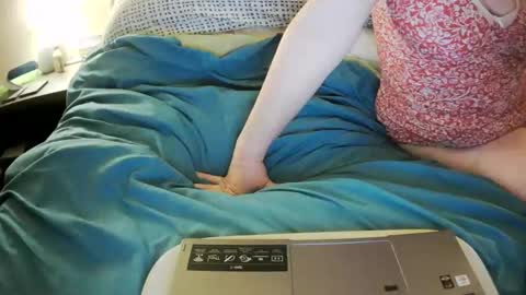 Jess and Nick online show from 11-05-25, 05:18