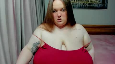 Snapshot of marry_girl chatting on 09-13-25, 02:39 Mary online show from 09-13-25, 02:39