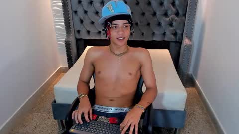 MARSHALL online show from 11-07-25, 04:12