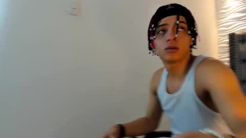 MARSHALL online show from 12-01-25, 01:05